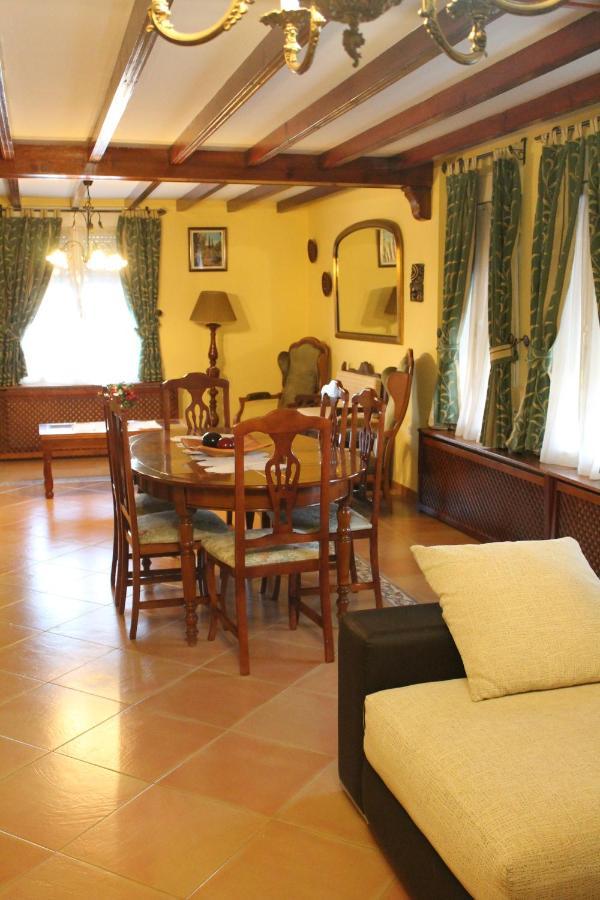Villa Ana Ромилья Экстерьер фото