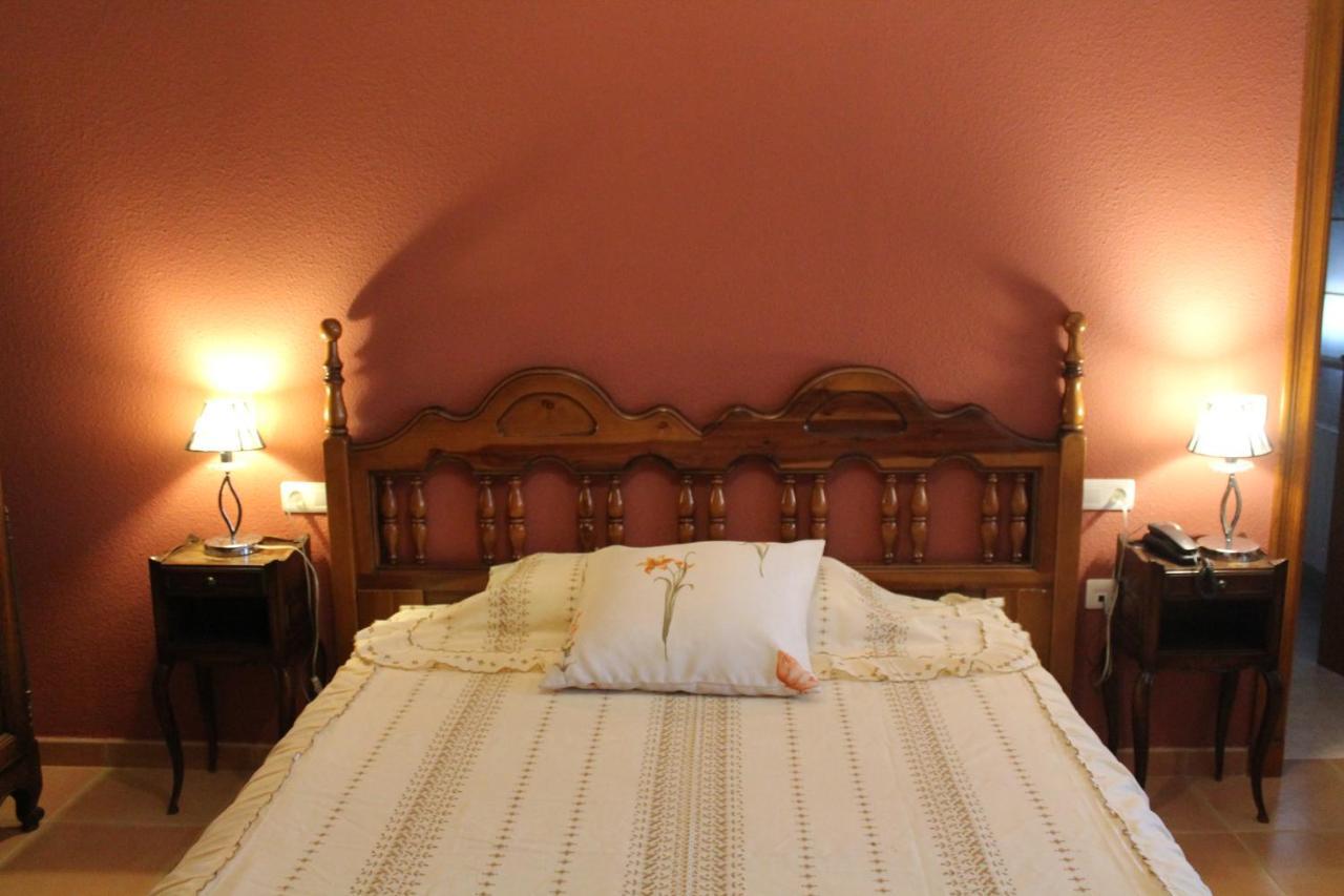 Villa Ana Ромилья Экстерьер фото