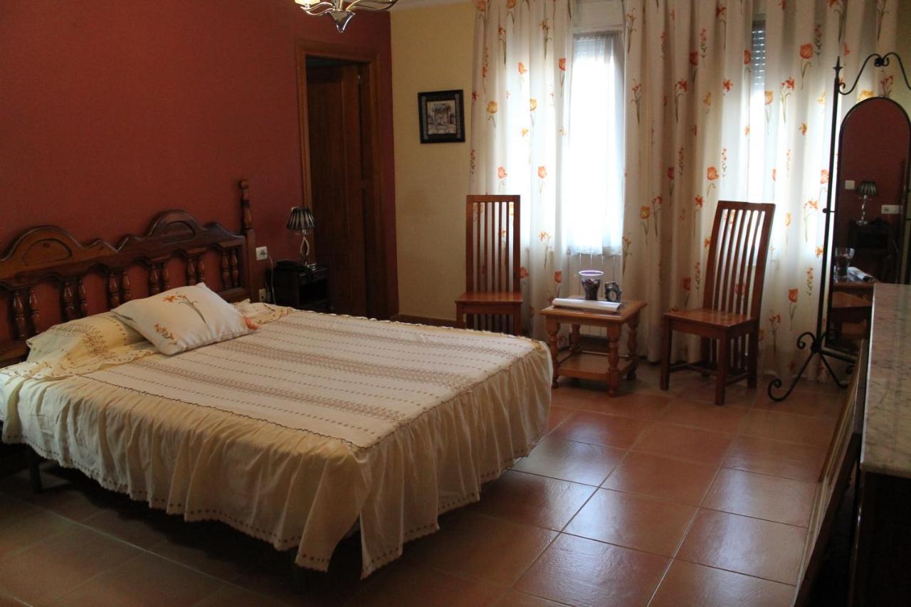 Villa Ana Ромилья Экстерьер фото